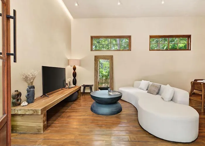 Lucia Tropical 2br Private Pool In *