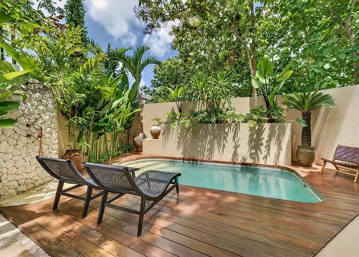Lucia Tropical 2br Private Pool In ウルワツ